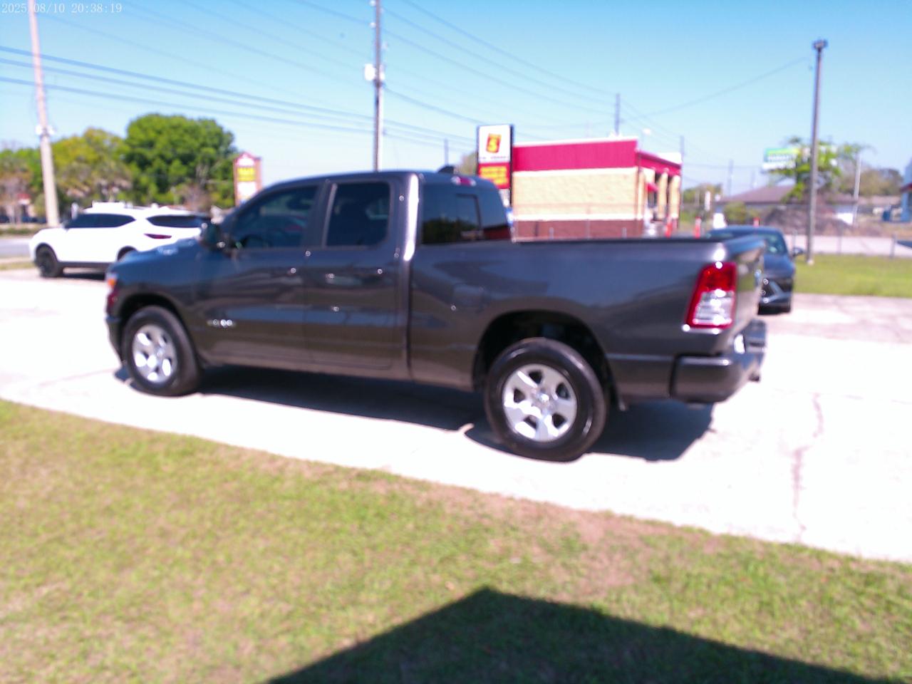 RAM 1500 Big Horn Quad Cab 2WD 2024