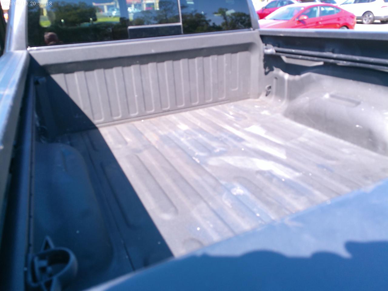 RAM 1500 Big Horn Quad Cab 2WD 2024