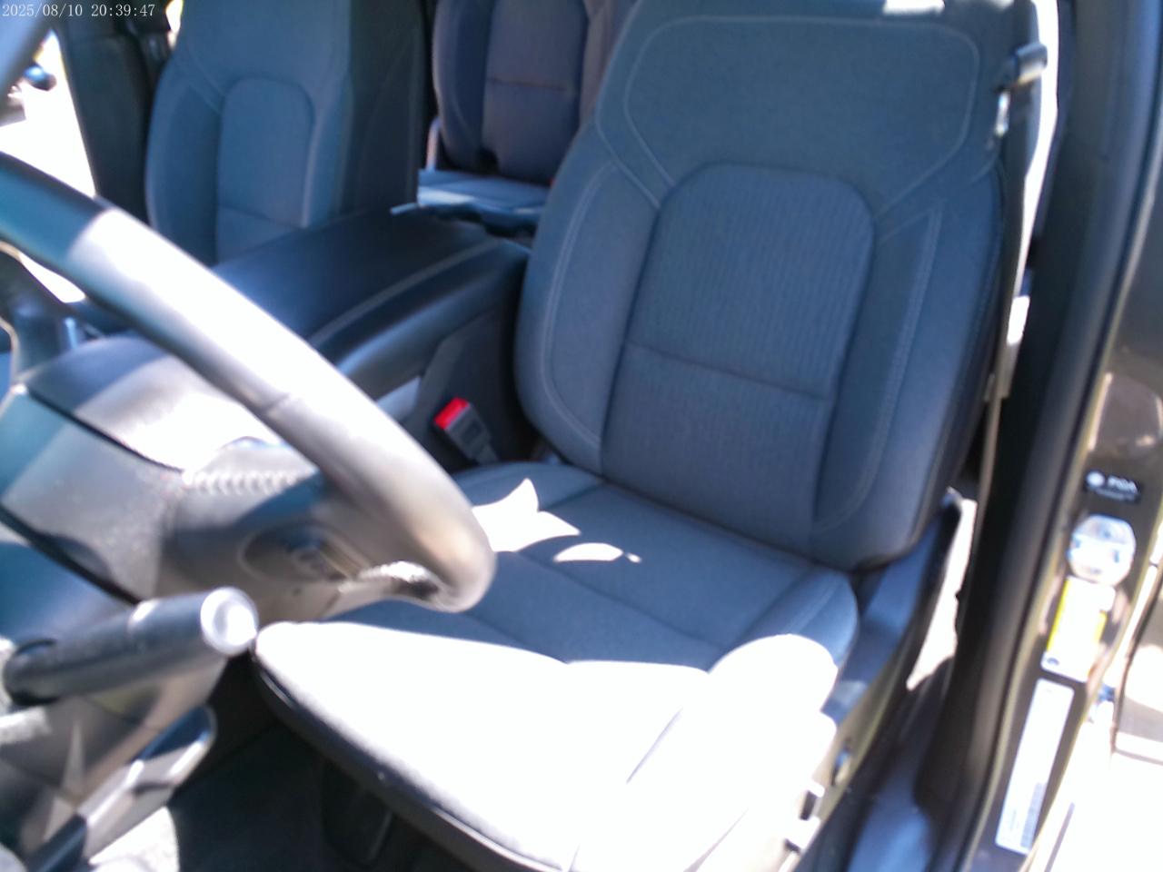 RAM 1500 Big Horn Quad Cab 2WD 2024