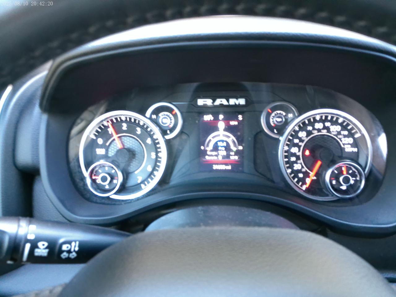 RAM 1500 Big Horn Quad Cab 2WD 2024