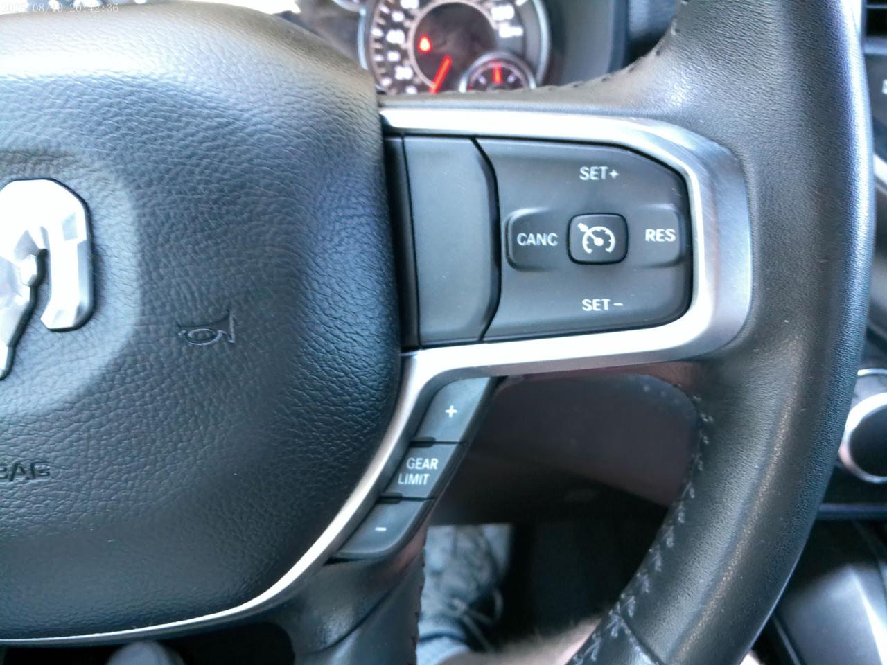 RAM 1500 Big Horn Quad Cab 2WD 2024