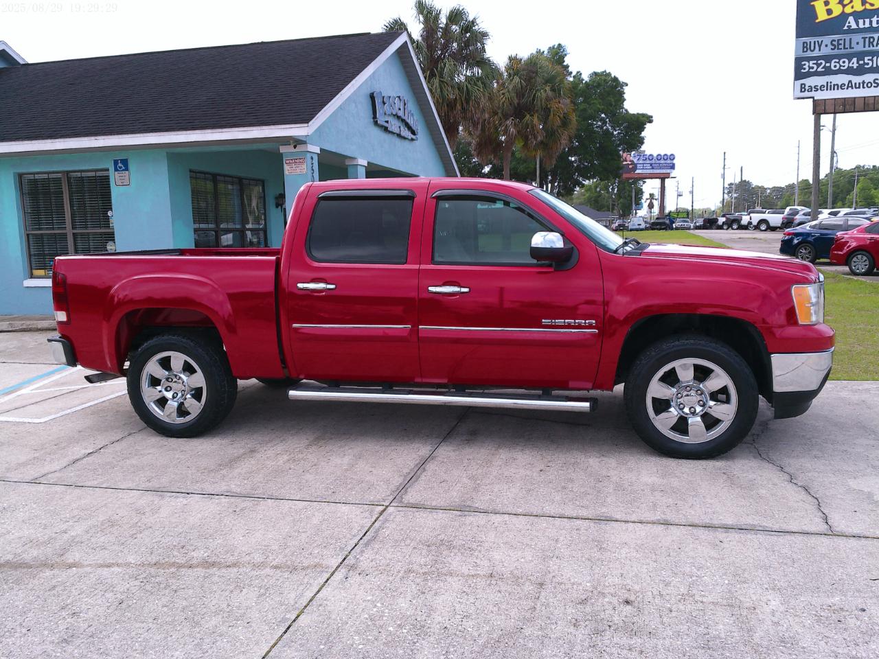 GMC Sierra 1500 SLE Crew Cab 2WD 2011