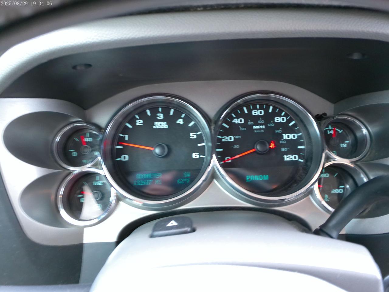 GMC Sierra 1500 SLE Crew Cab 2WD 2011