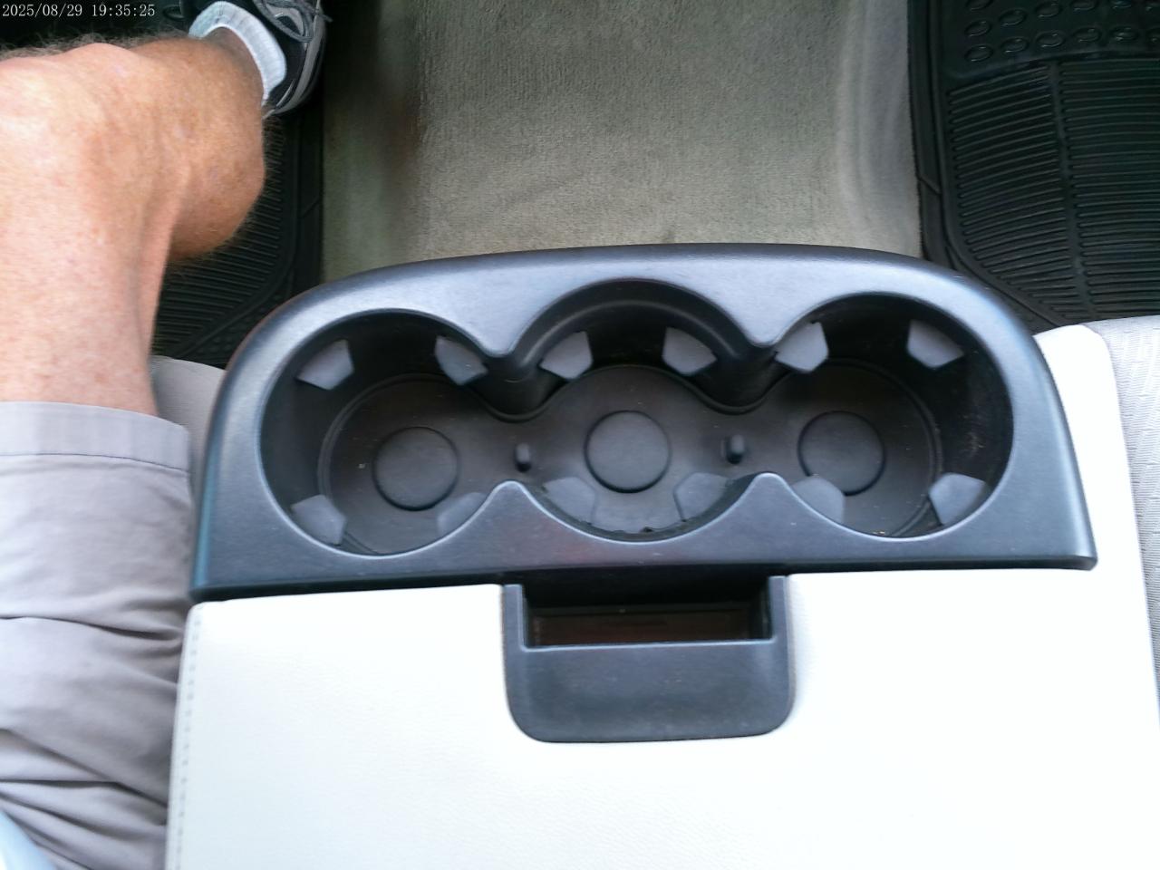 GMC Sierra 1500 SLE Crew Cab 2WD 2011