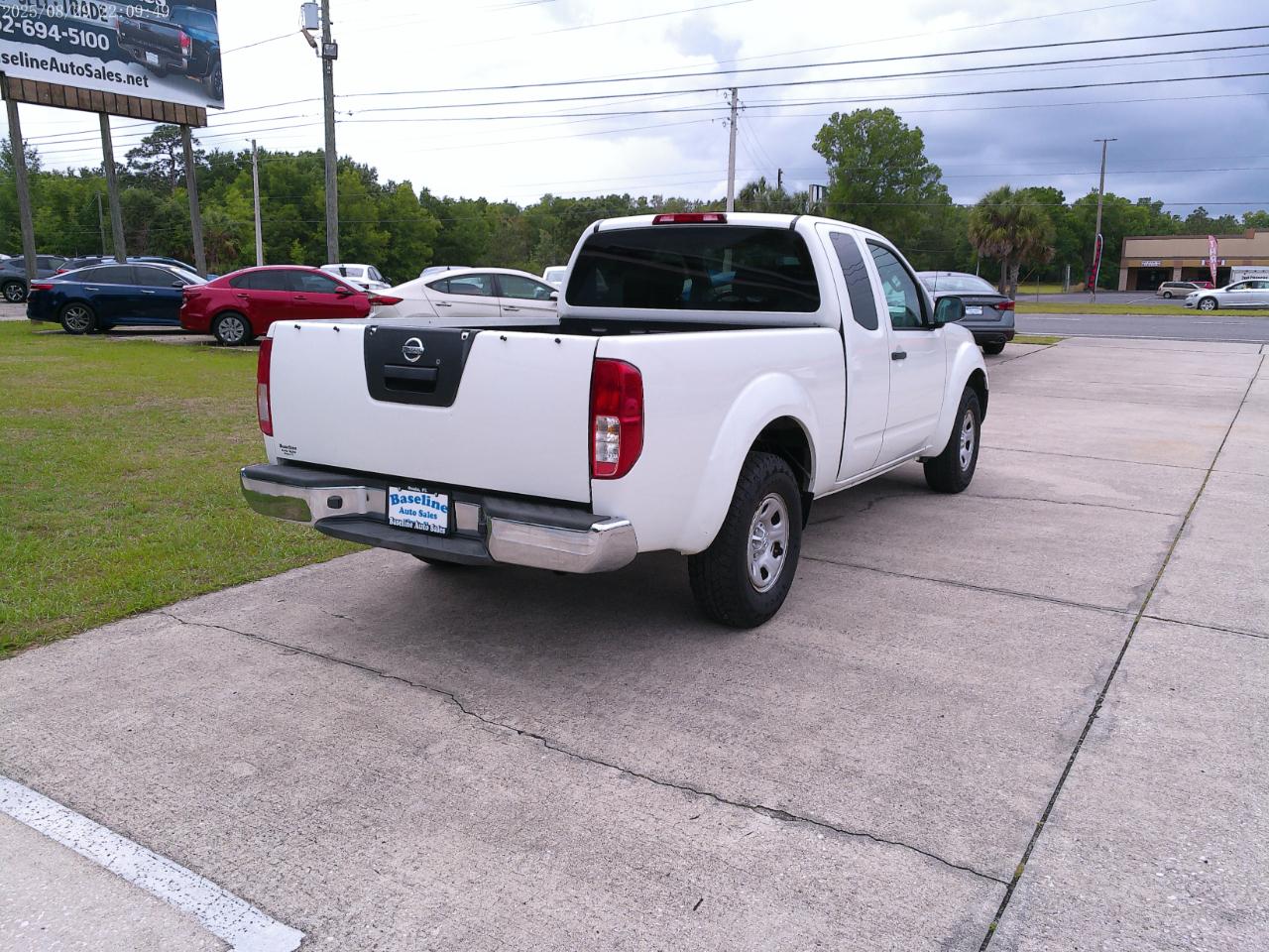 Nissan Frontier S King Cab I4 5AT 2WD 2015