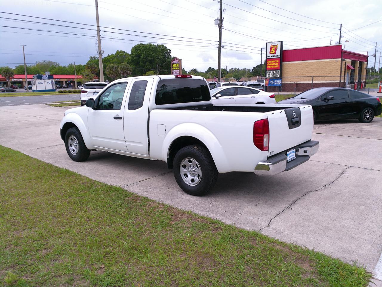Nissan Frontier S King Cab I4 5AT 2WD 2015