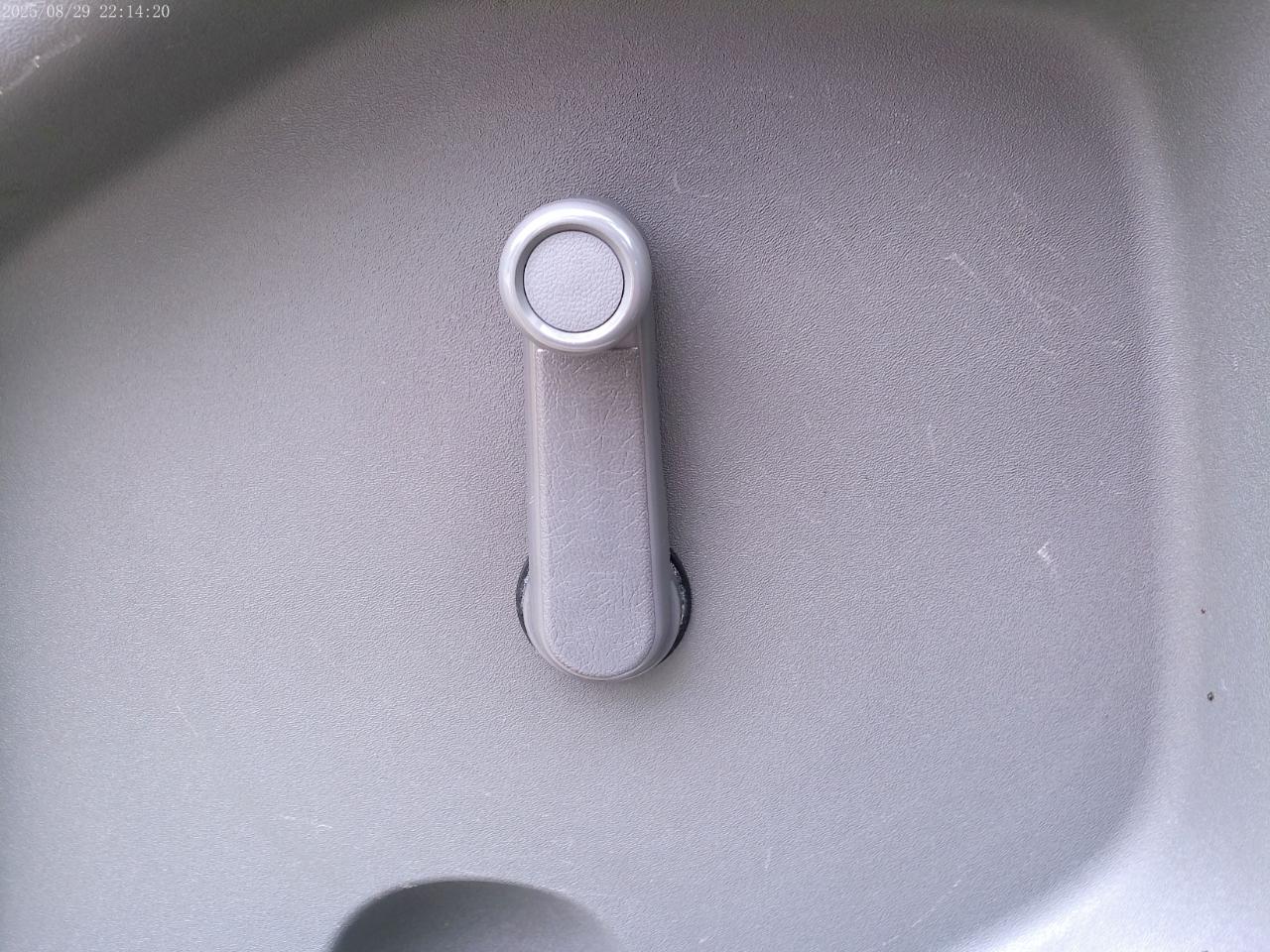 Nissan Frontier S King Cab I4 5AT 2WD 2015