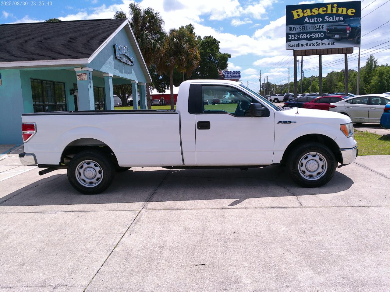 Ford F-150 XL 8-ft. Bed 2WD 2012
