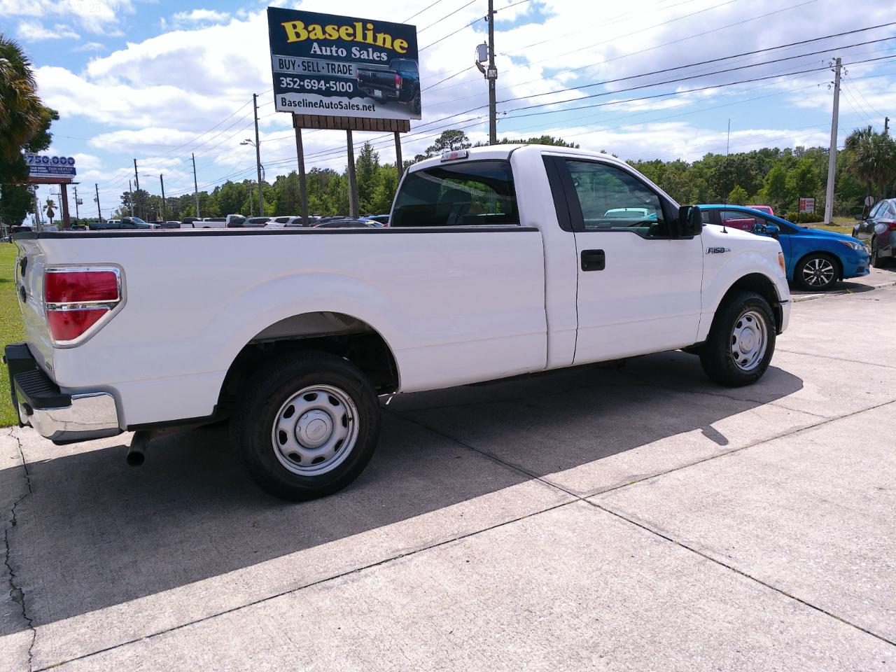 Ford F-150 XL 8-ft. Bed 2WD 2012