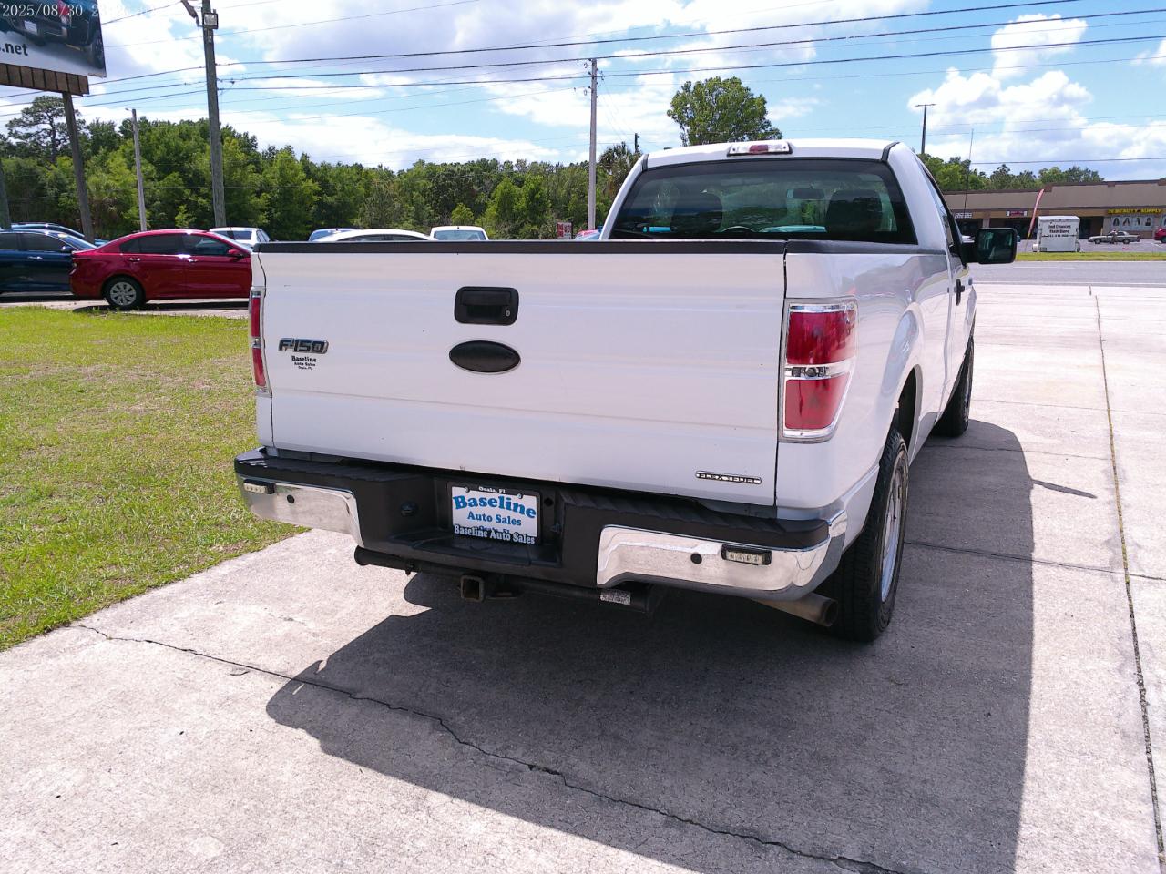 Ford F-150 XL 8-ft. Bed 2WD 2012