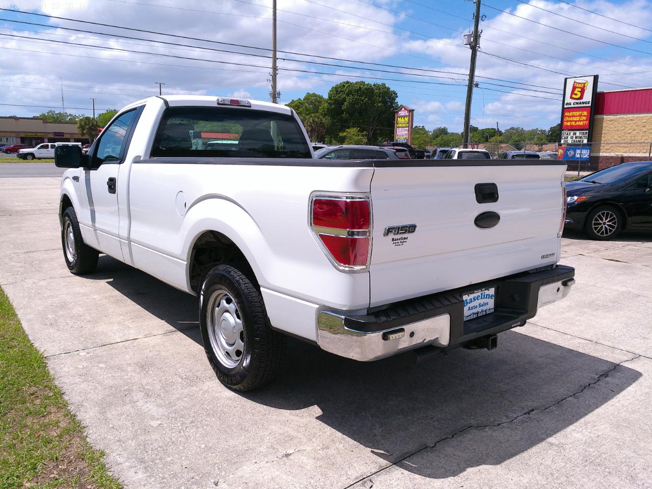 Ford F-150 XL 8-ft. Bed 2WD 2012
