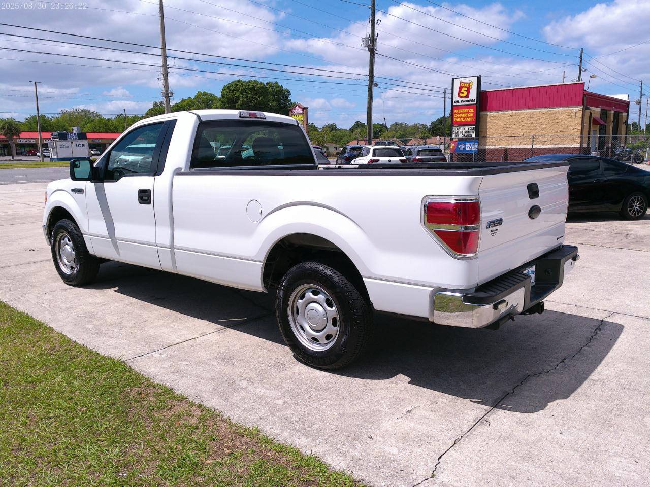 Ford F-150 XL 8-ft. Bed 2WD 2012