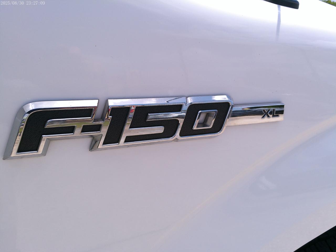 Ford F-150 XL 8-ft. Bed 2WD 2012