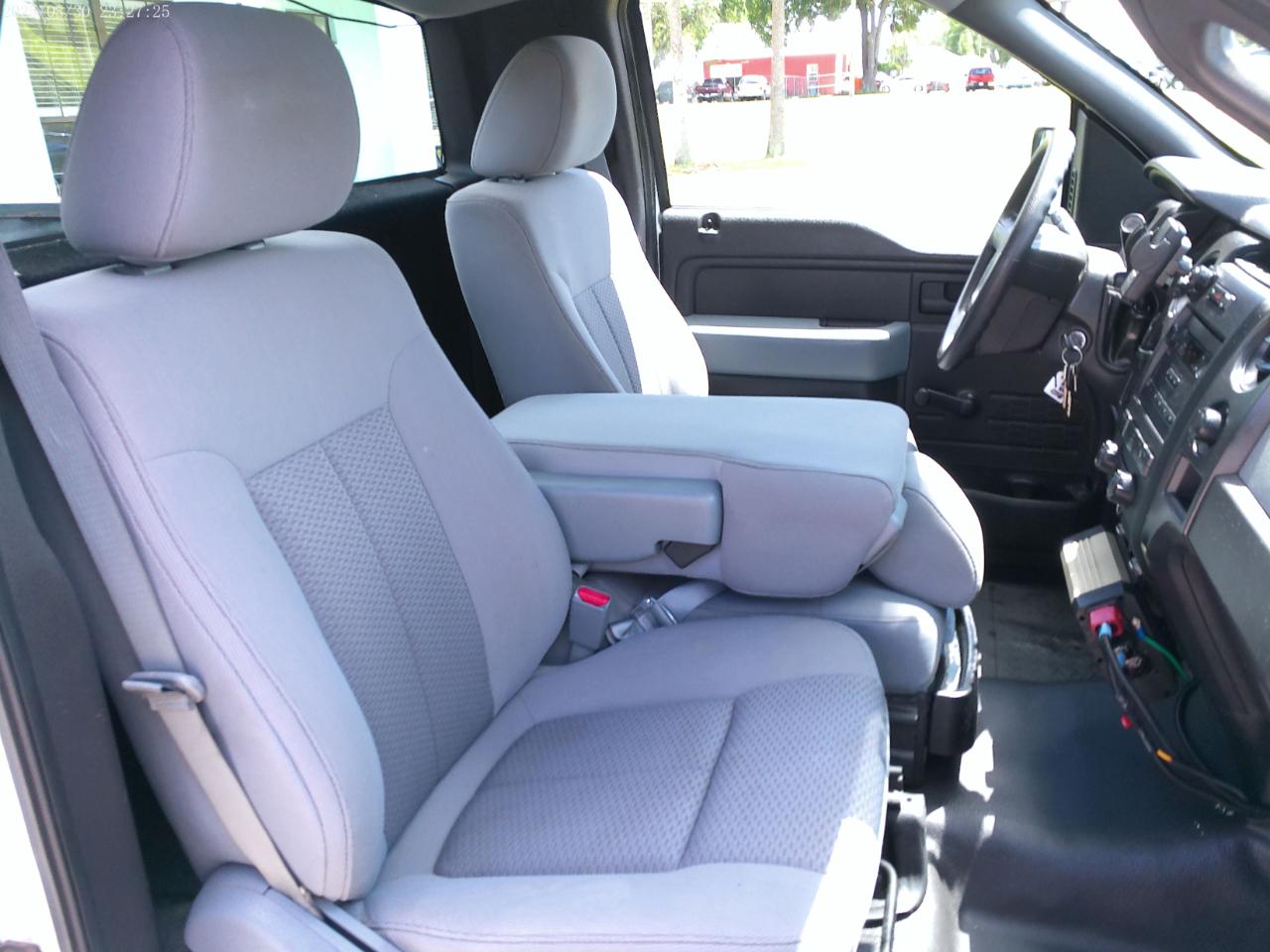 Ford F-150 XL 8-ft. Bed 2WD 2012