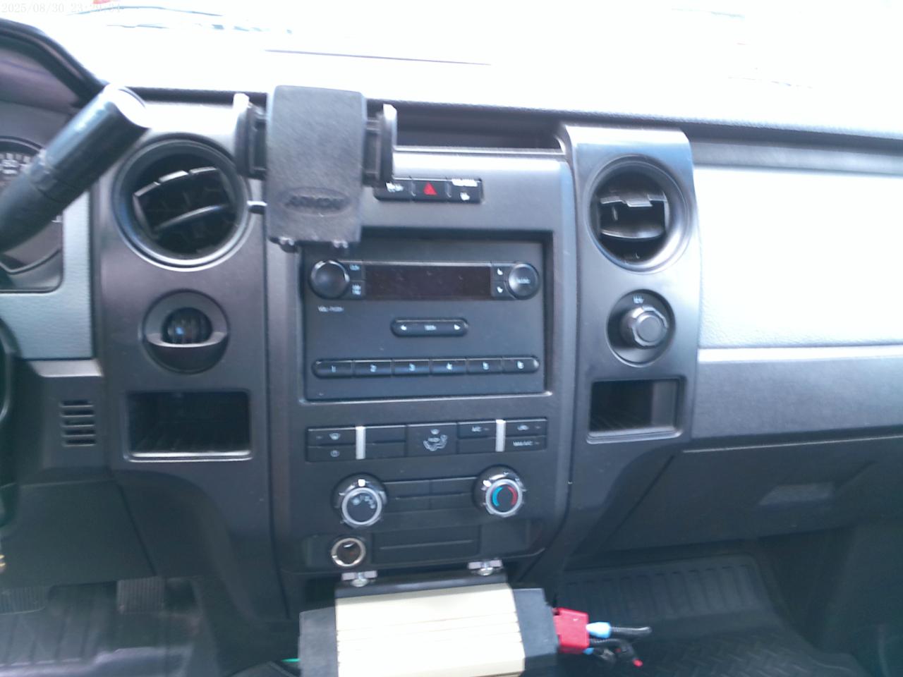 Ford F-150 XL 8-ft. Bed 2WD 2012