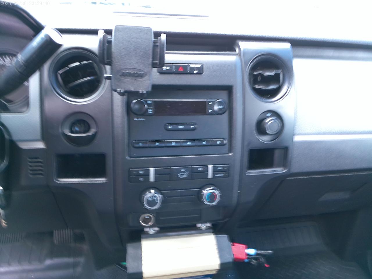 Ford F-150 XL 8-ft. Bed 2WD 2012