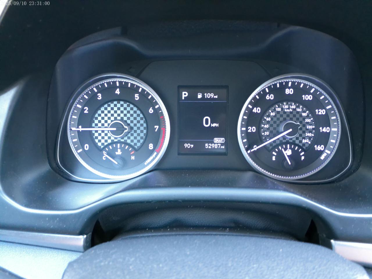 Hyundai Elantra  2020