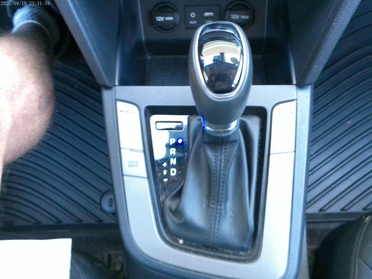 Hyundai Elantra  2020