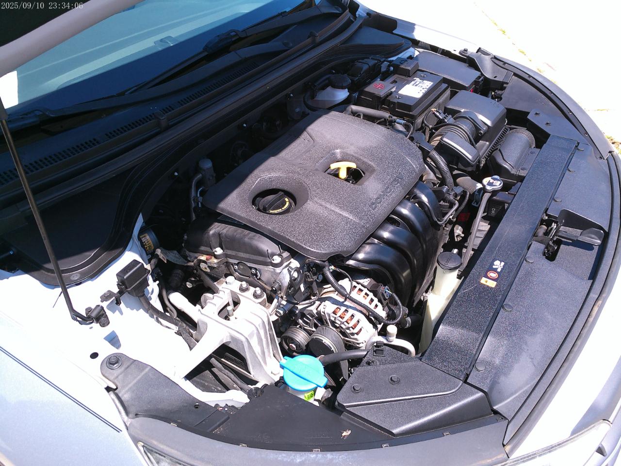 Hyundai Elantra  2020