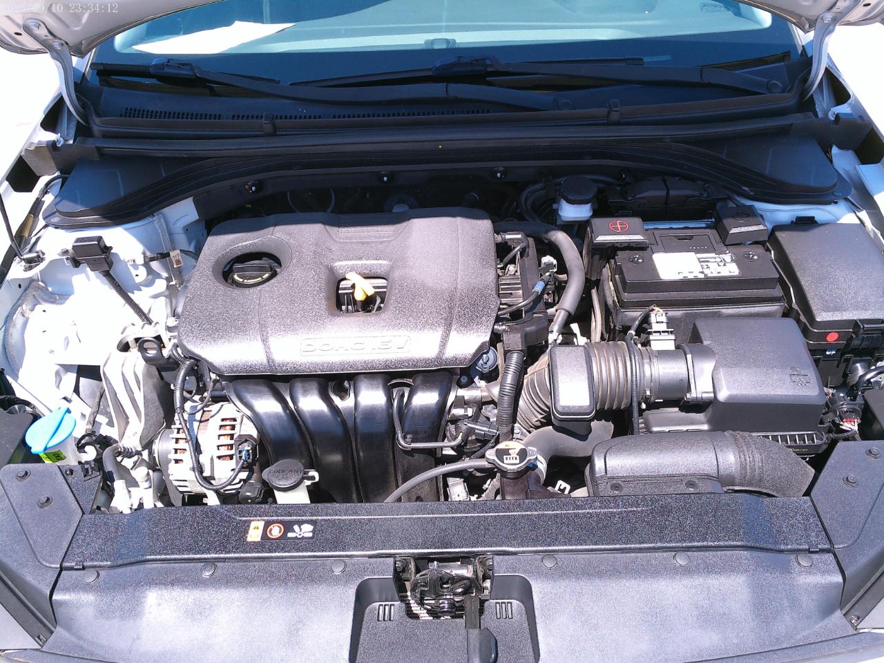 Hyundai Elantra  2020