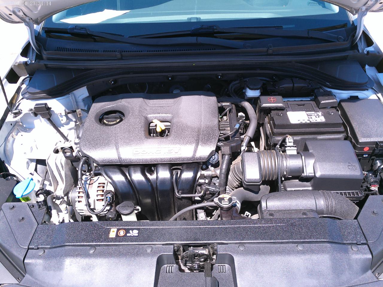 Hyundai Elantra  2020