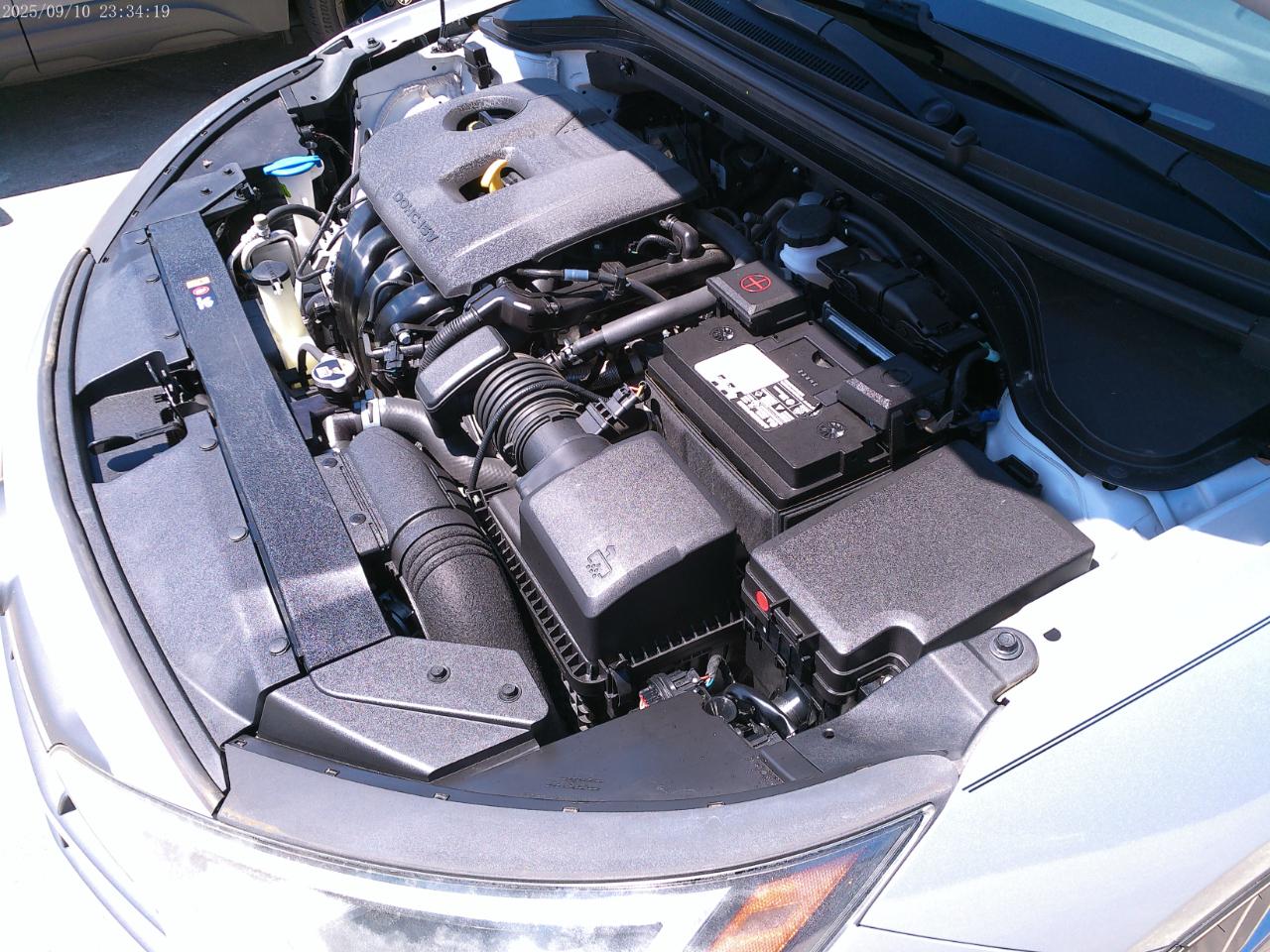 Hyundai Elantra  2020