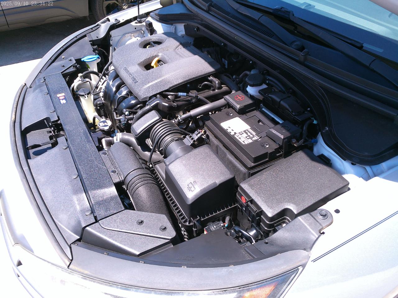 Hyundai Elantra  2020