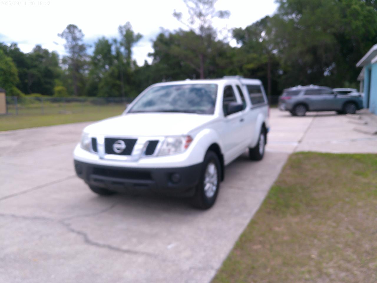 Nissan Frontier SV King Cab I4 5AT 2WD 2015