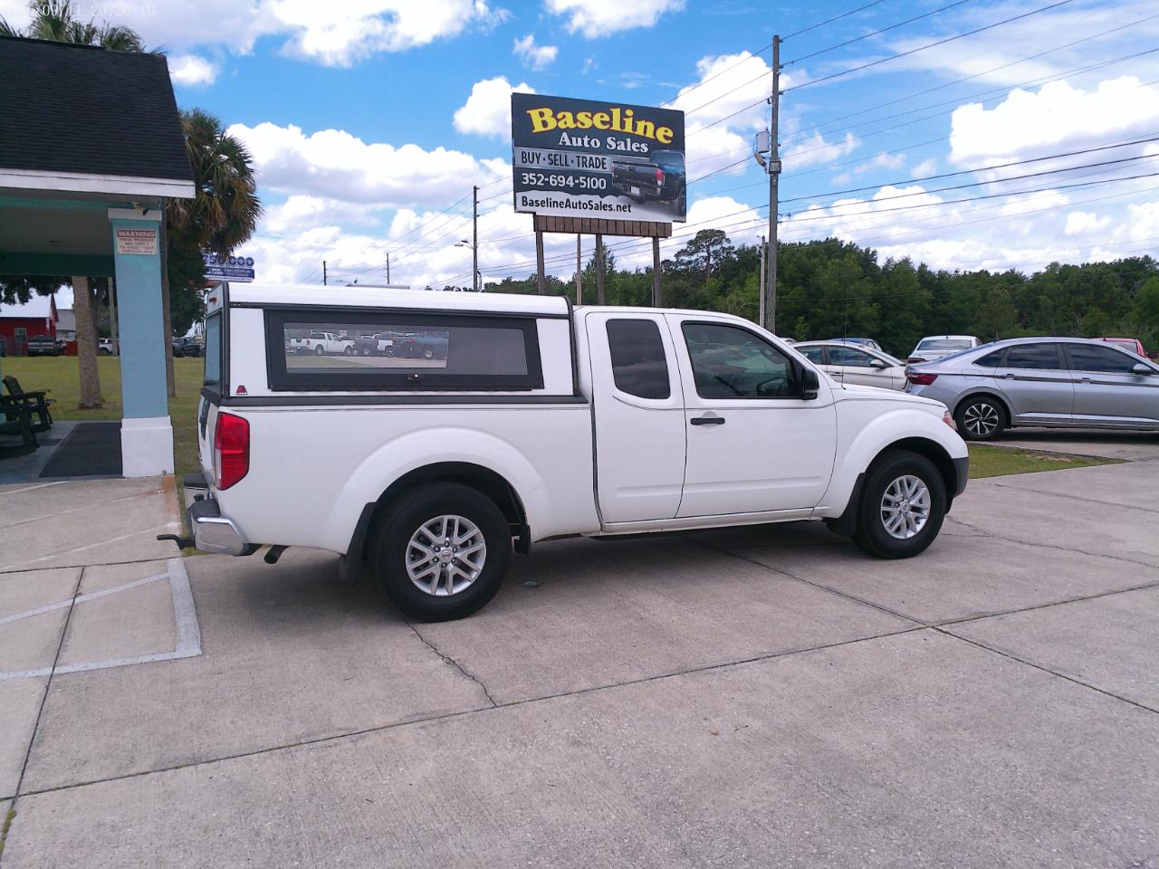 Nissan Frontier SV King Cab I4 5AT 2WD 2015