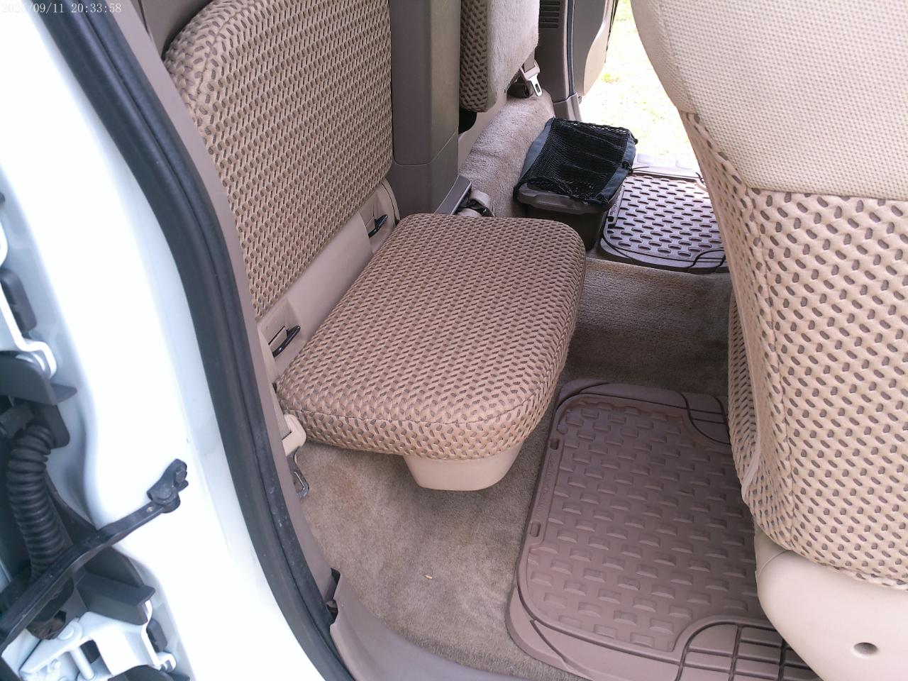 Nissan Frontier SV King Cab I4 5AT 2WD 2015