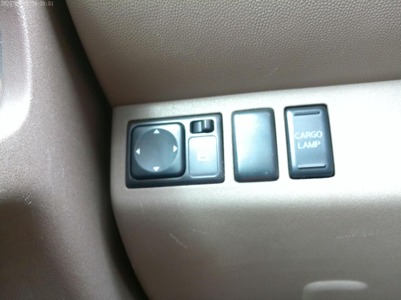 Nissan Frontier SV King Cab I4 5AT 2WD 2015