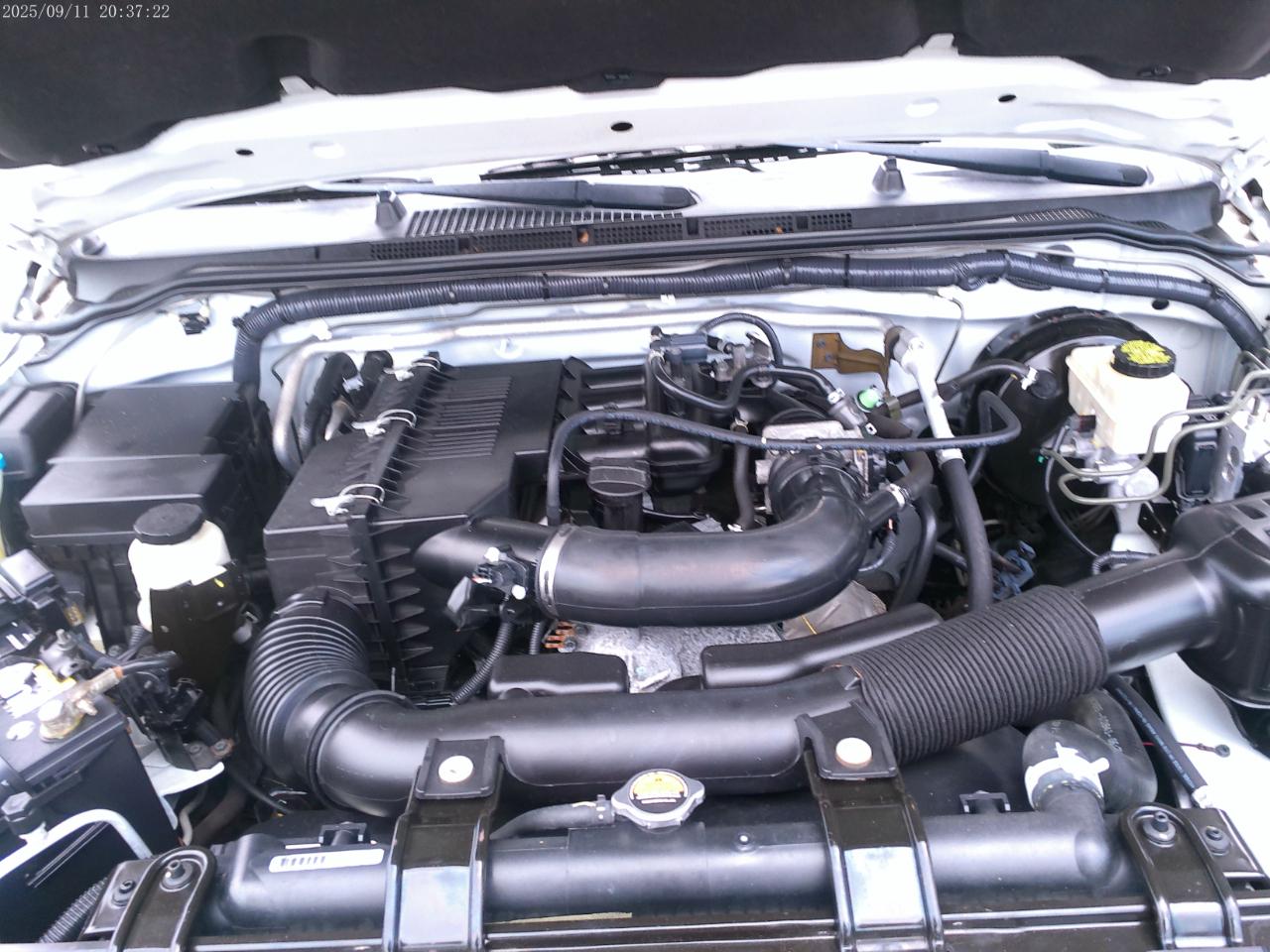 Nissan Frontier SV King Cab I4 5AT 2WD 2015