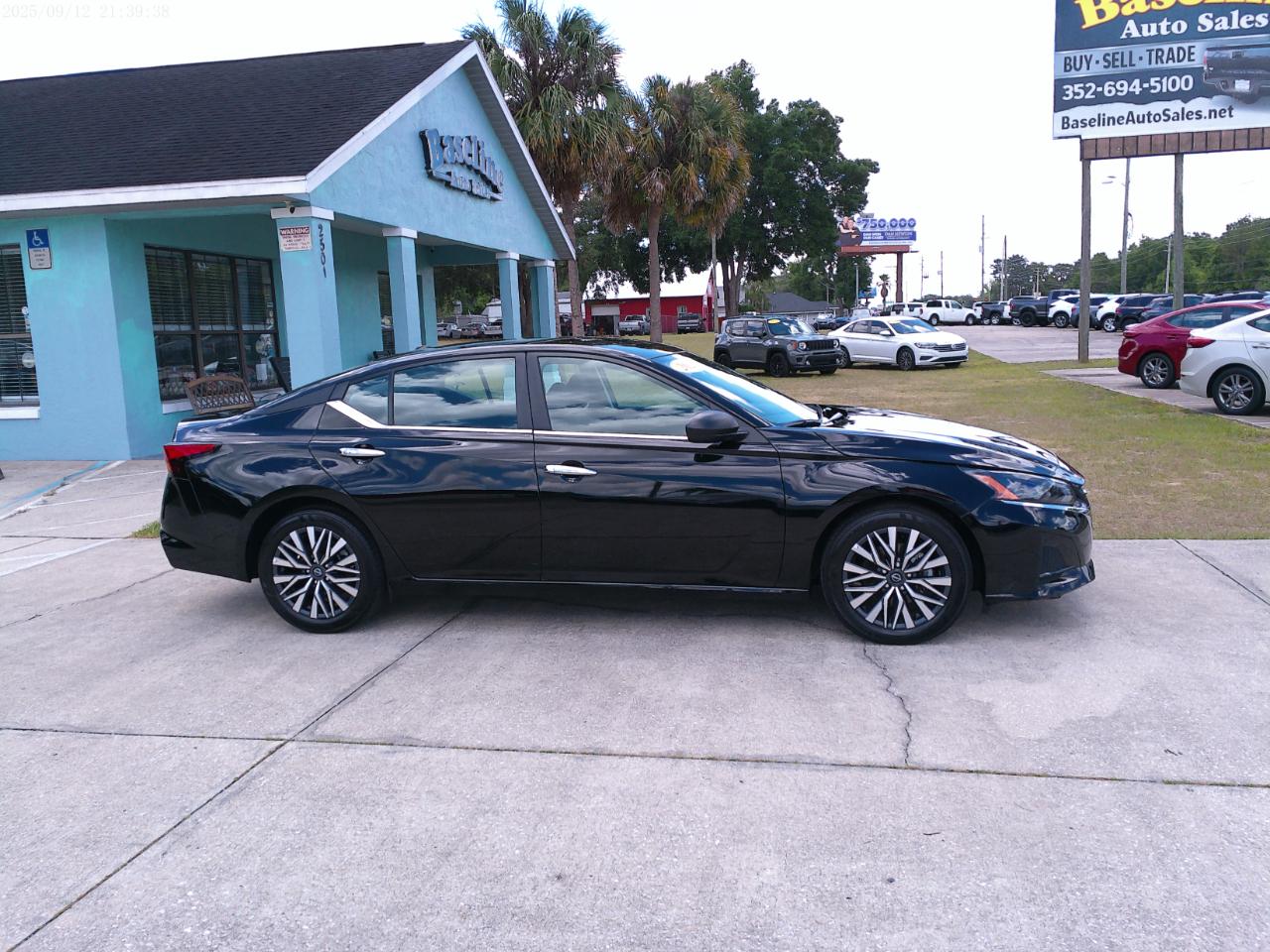 Nissan Altima 2.5 SV 2025