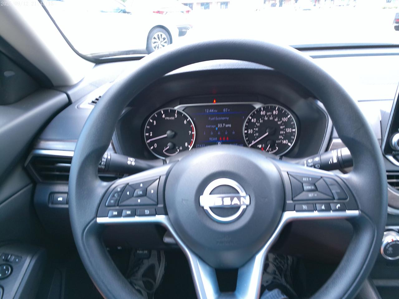 Nissan Altima 2.5 SV 2025