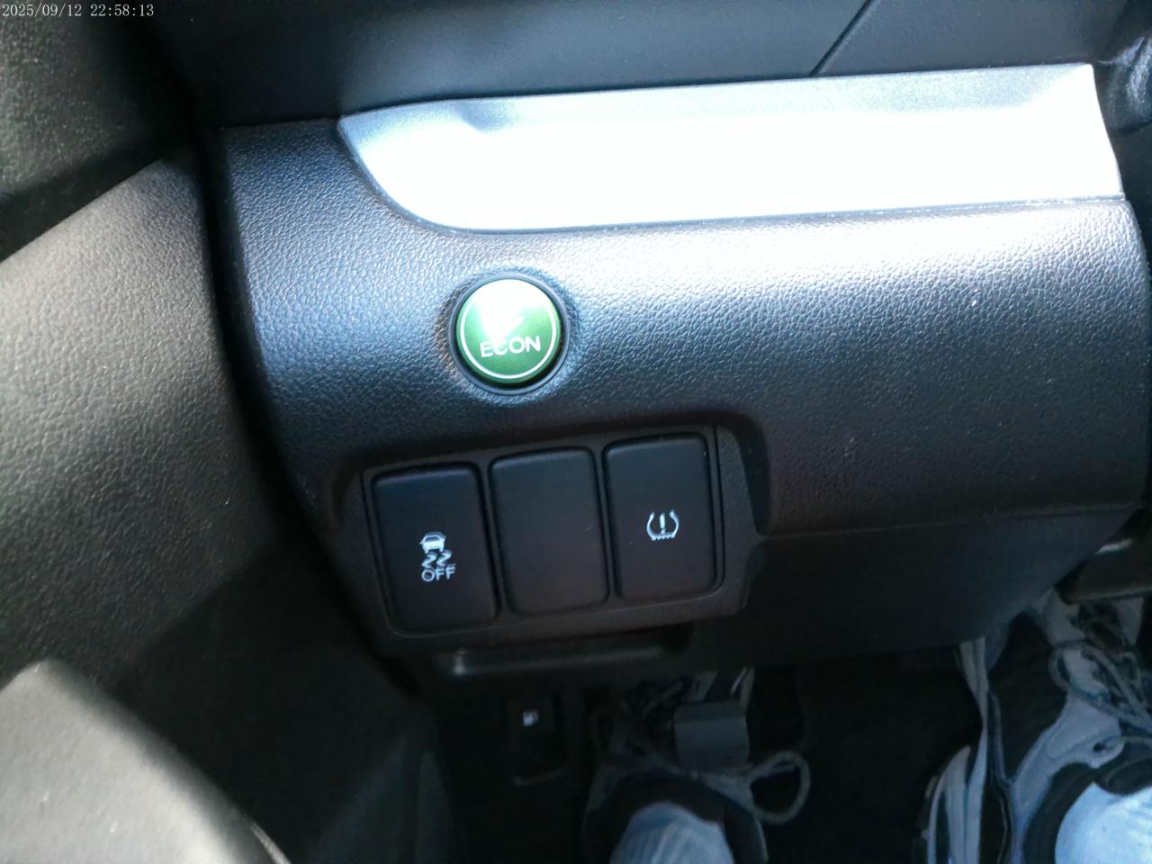 Honda CR-V LX 2WD 5-Speed AT 2014