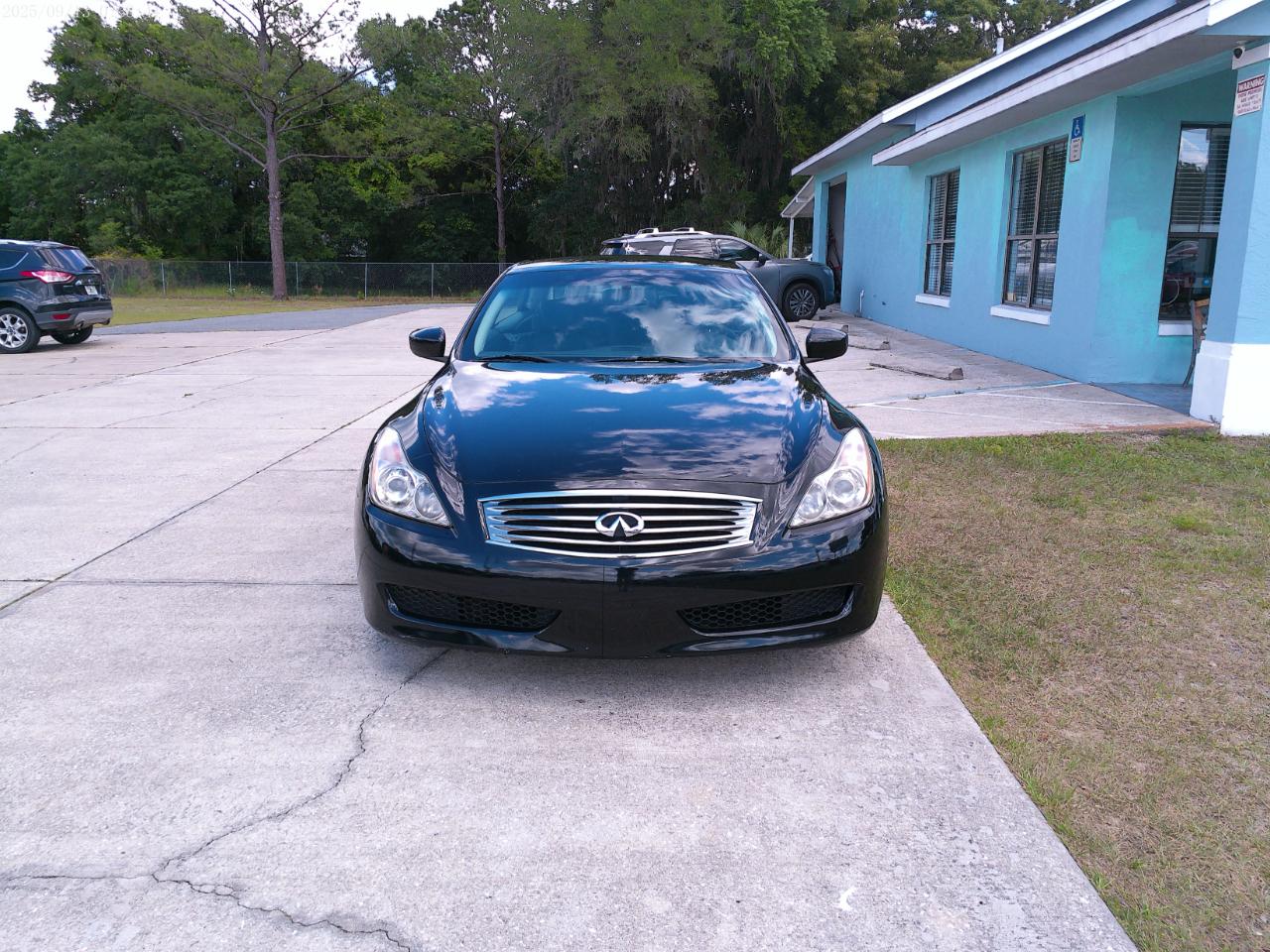 Infiniti G Convertible Base 2010