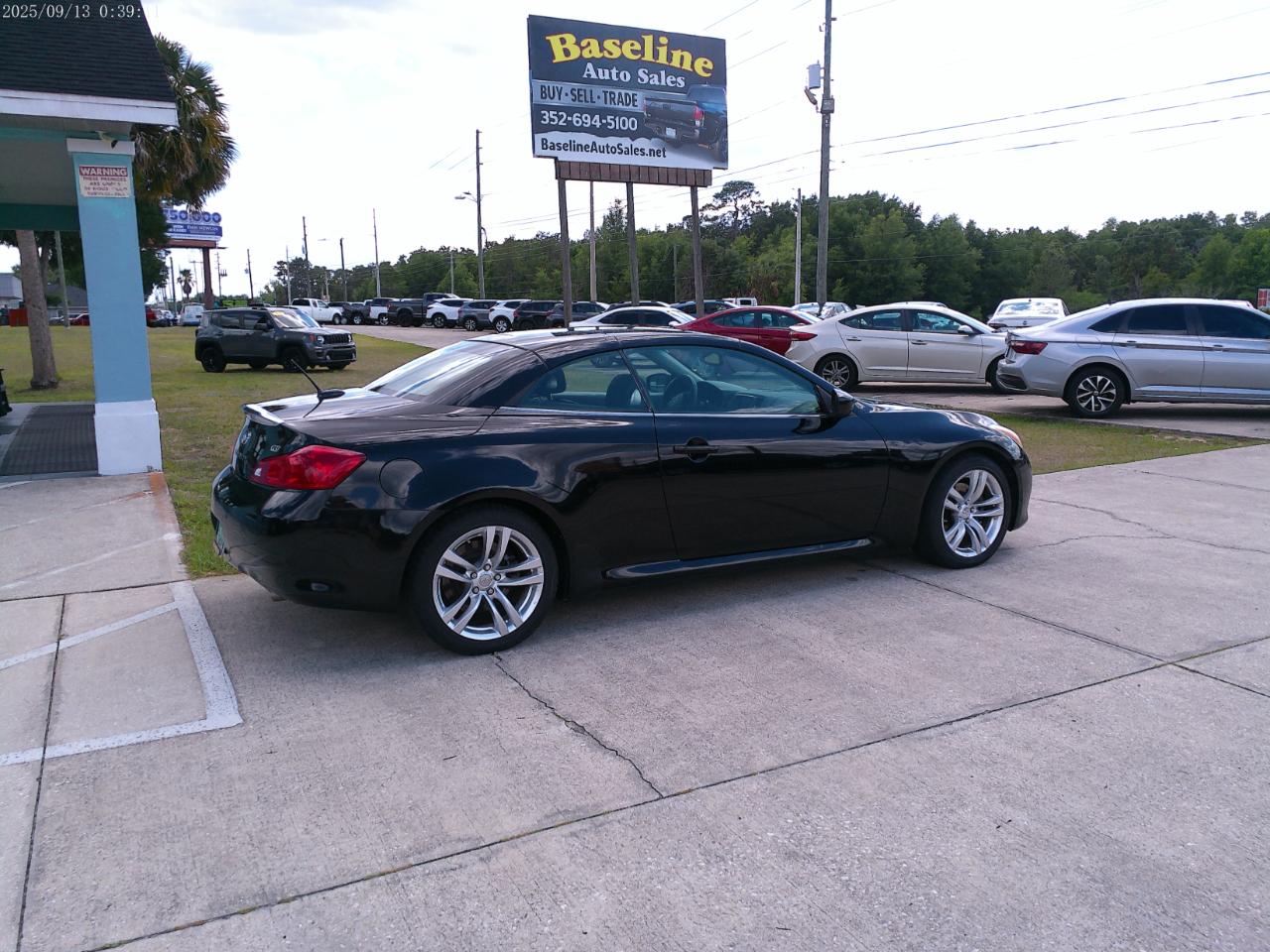 Infiniti G Convertible Base 2010
