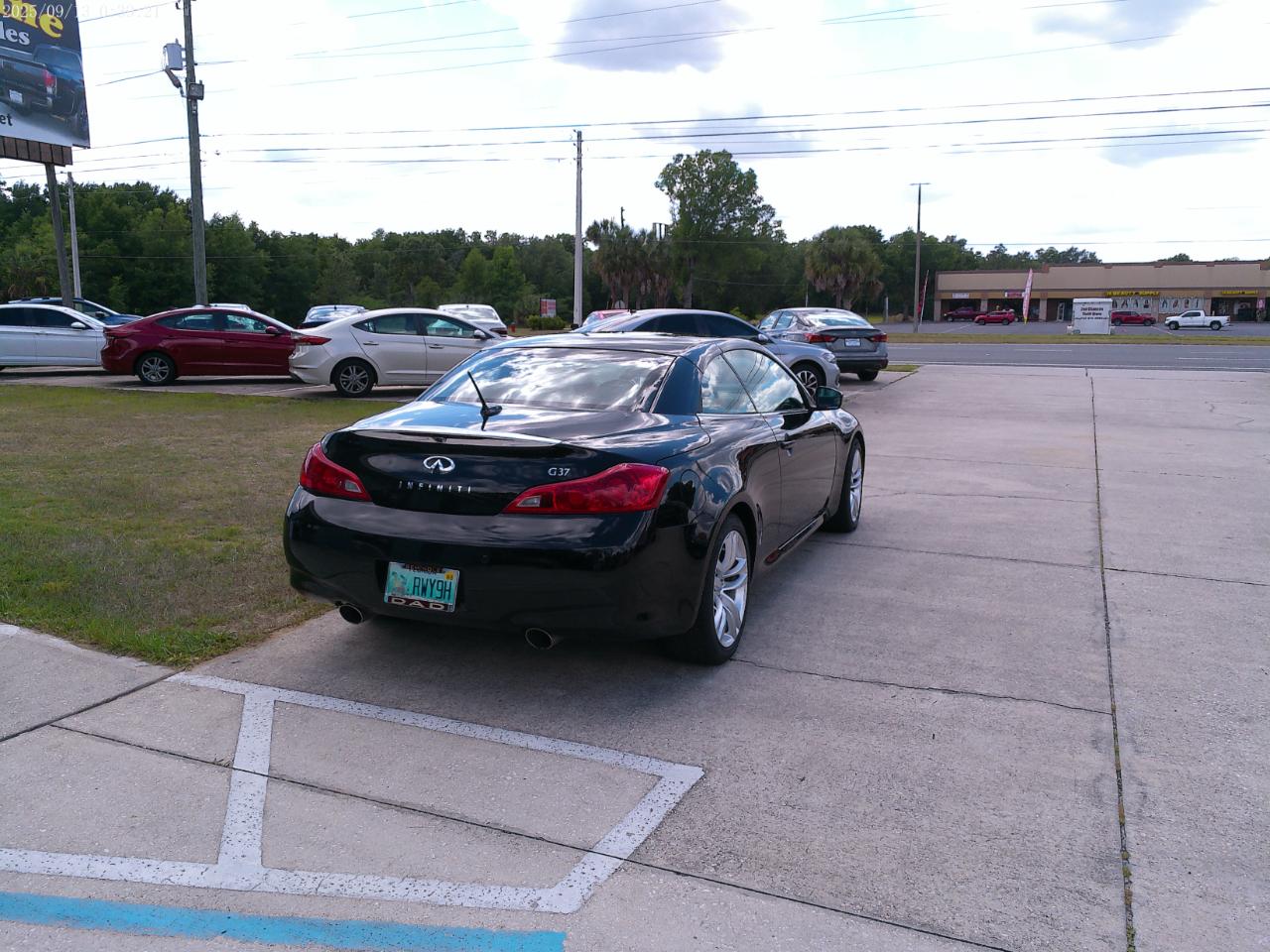 Infiniti G Convertible Base 2010