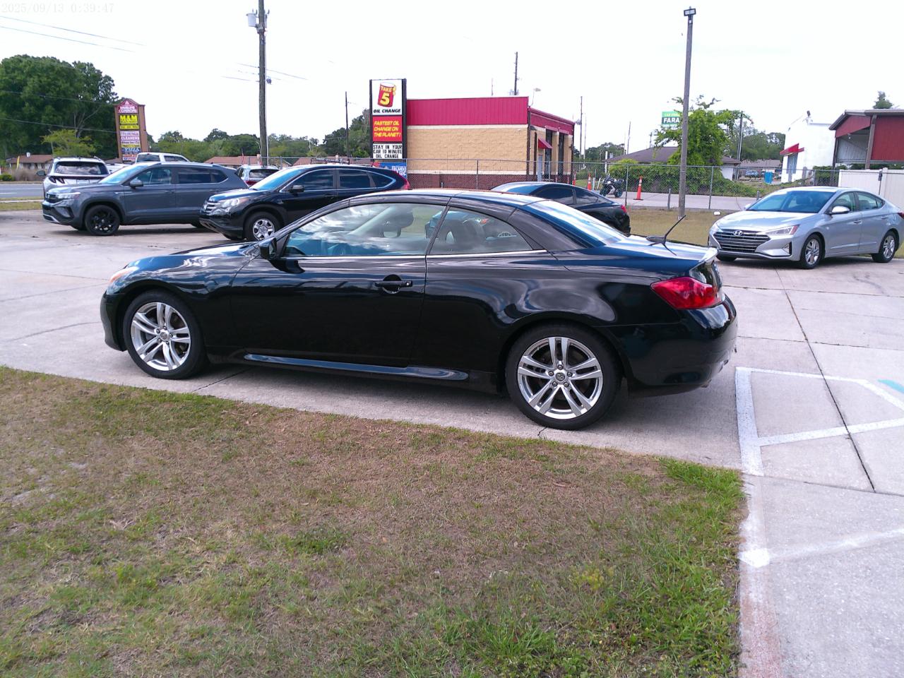 Infiniti G Convertible Base 2010