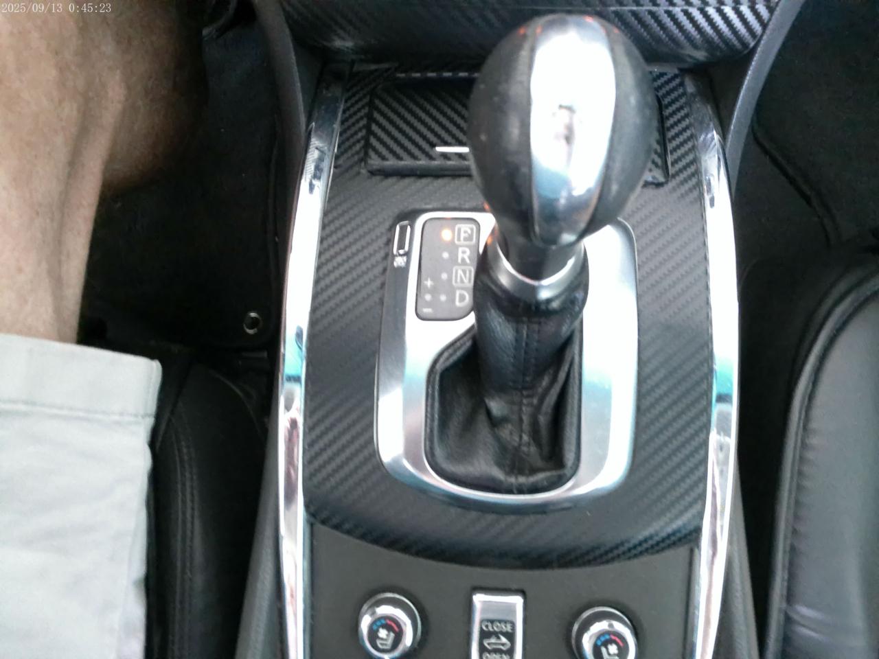 Infiniti G Convertible Base 2010