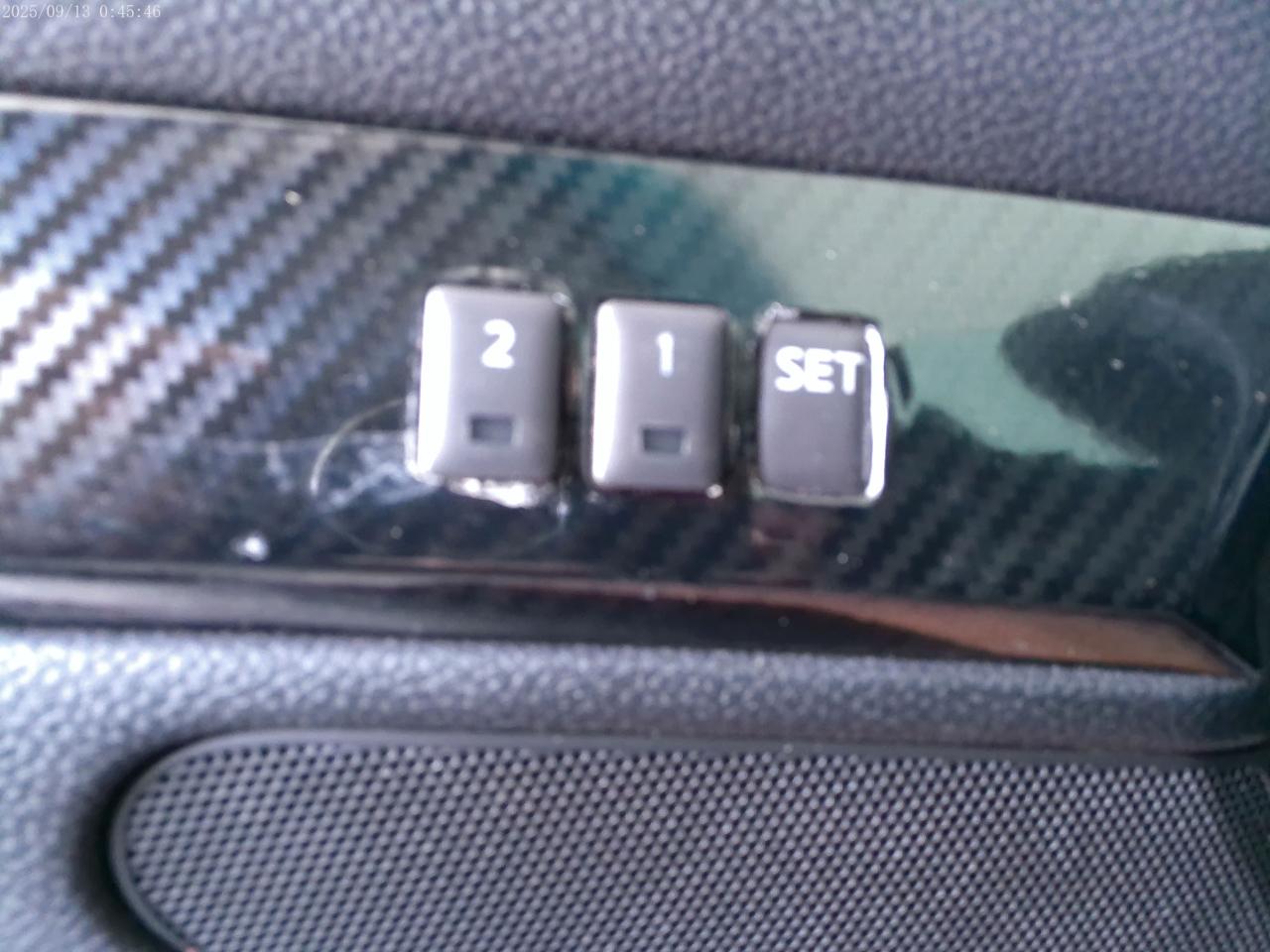 Infiniti G Convertible Base 2010