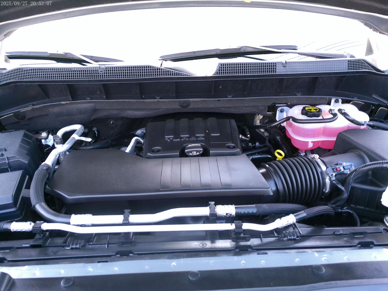 Chevrolet Silverado 1500 Custom Crew Cab 2WD 2025