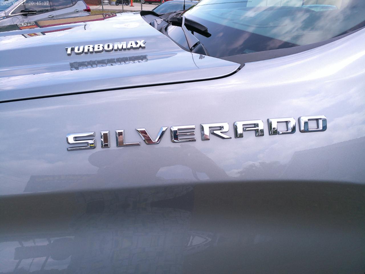 Chevrolet Silverado 1500 Custom Crew Cab 2WD 2025