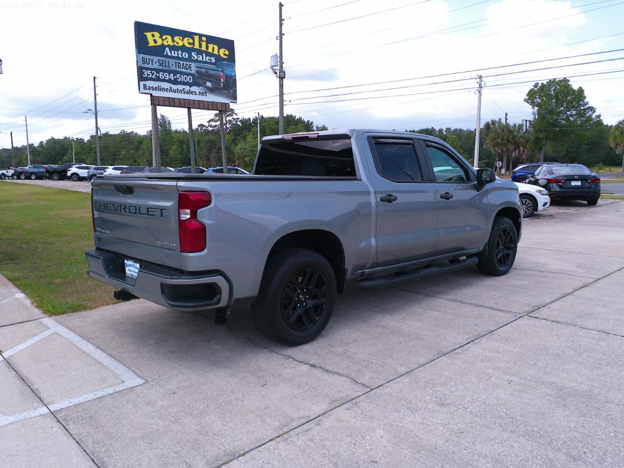 Chevrolet Silverado 1500 Custom Crew Cab 2WD 2025