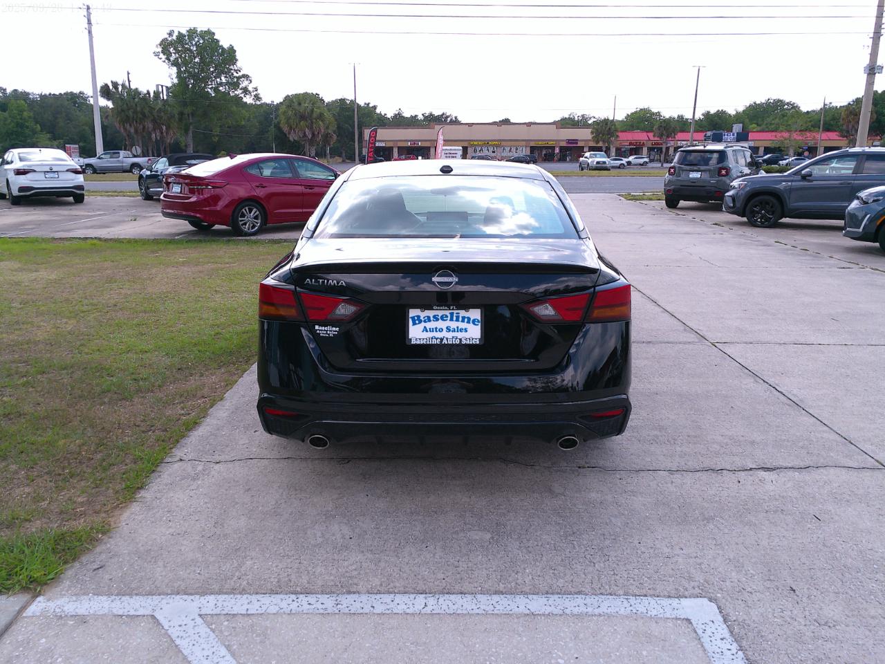 Nissan Altima  2025