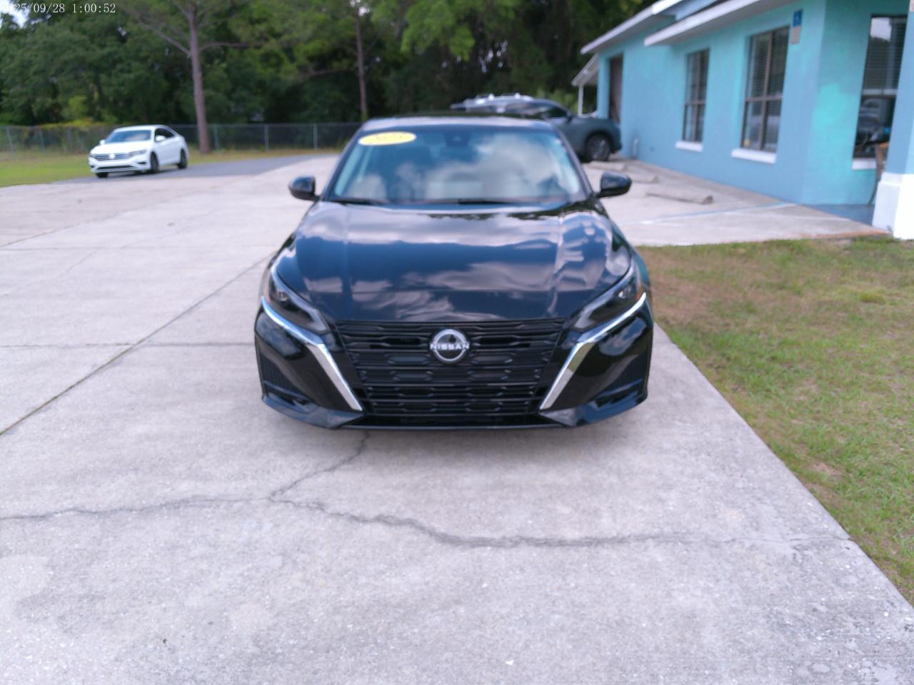 Nissan Altima  2025