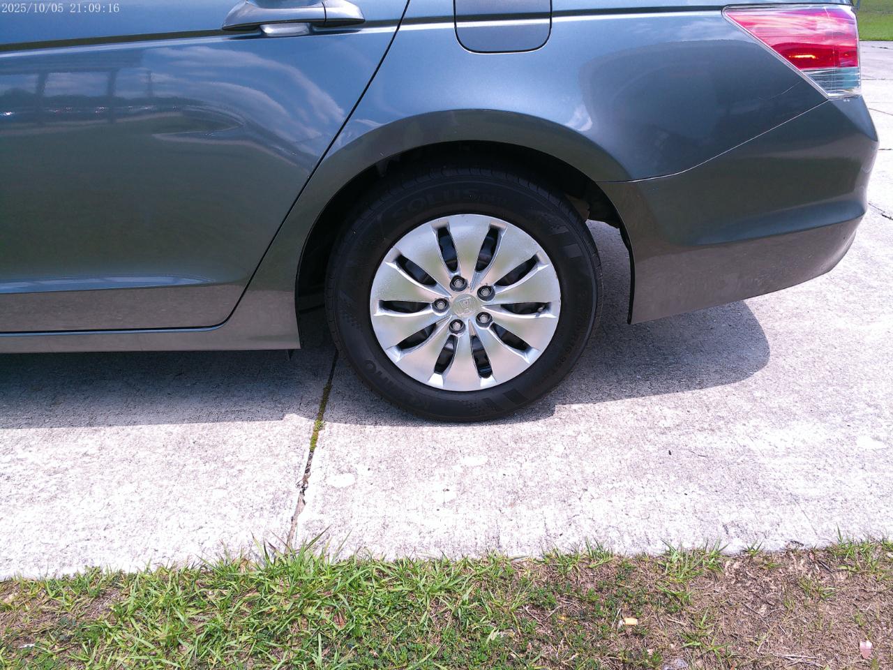 Honda Accord LX sedan AT 2009