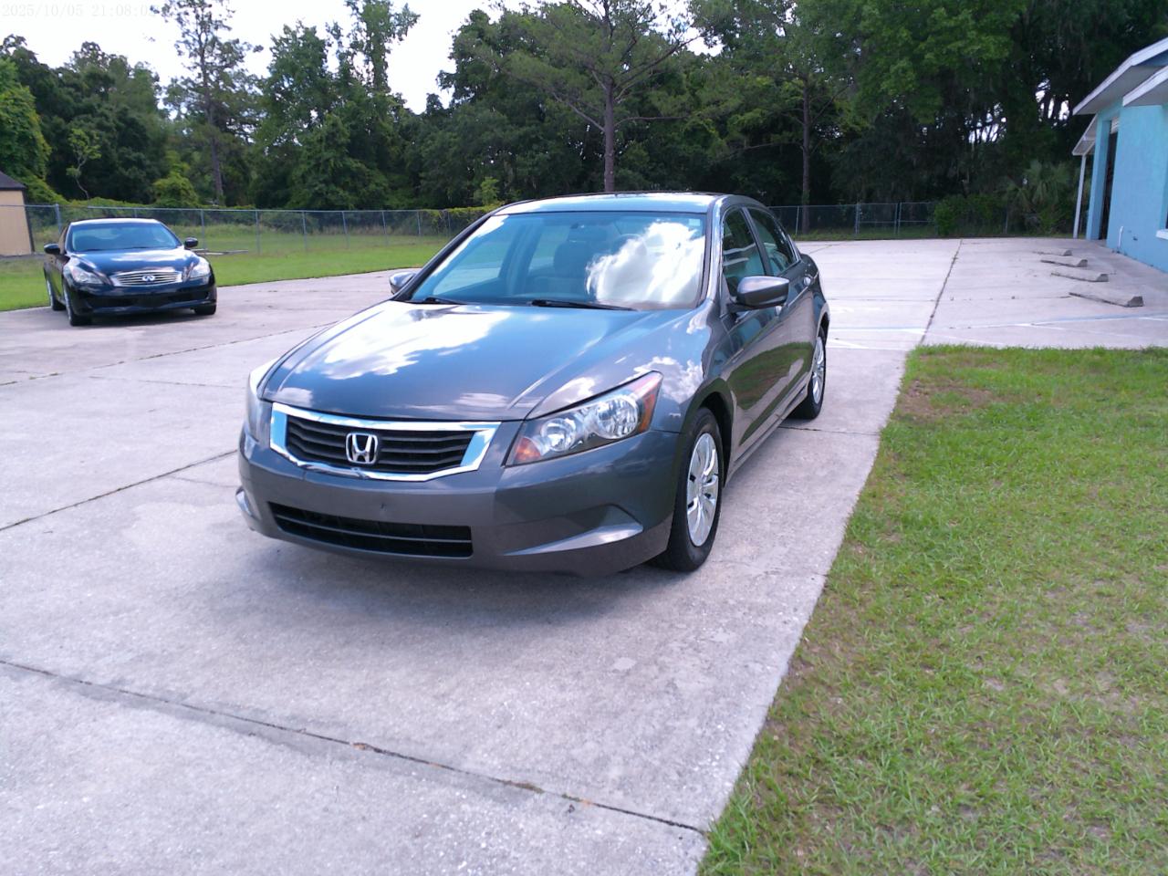 Honda Accord LX sedan AT 2009