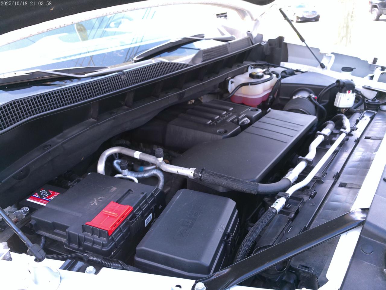 Chevrolet Silverado 1500 Custom Crew Cab 2WD 2024