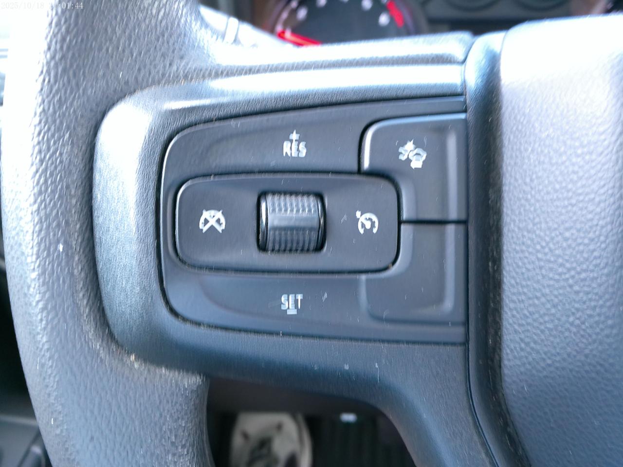 Chevrolet Silverado 1500 Custom Crew Cab 2WD 2024